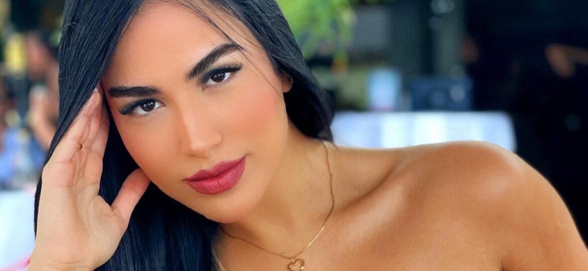 <strong>Meet Melany Fernandez: The Venezuelan Model and Journalist Running the Beauty Studio Punto Laser</strong>