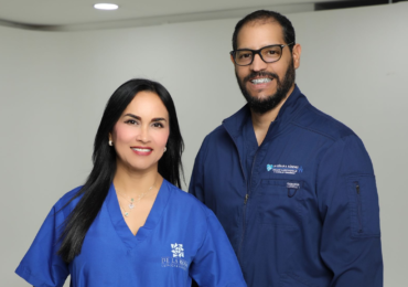 De La Rosa Clinica y Estetica, Created By María Helena de la Rosa y Cesar Sanchez, Is A Successful Medical Center That Provides Several Medical Specialties With The Highest Technology