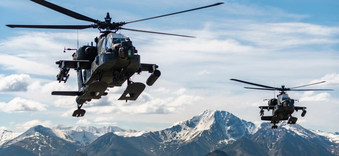 US Army grounds air units for training after deadly helicopter crashes