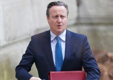 David Cameron holds talks with Donald Trump as part of US visit