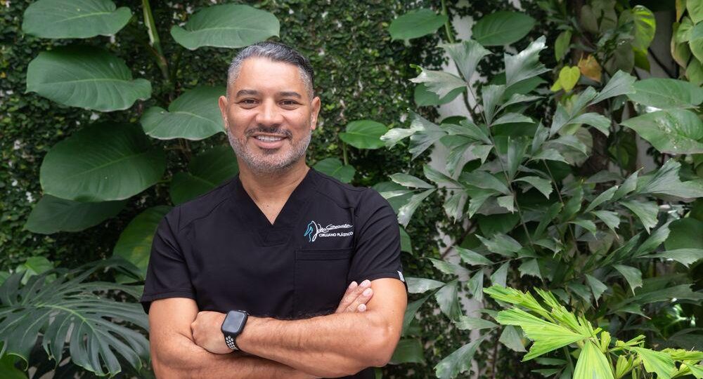 John García, aka Dr. Fiverstars Brings a Personalized Plastic Surgery Service