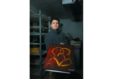 Dayyor Gomez Is A Well-Renowned Artist Who Is Positively Impacting The Lives Of Thousands of People Through His Artworks