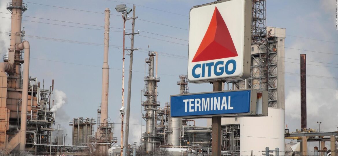A former Citgo executive sues the company for US$ 100 million for his arrest in Venezuela