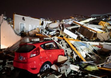 Tornadoes rip through Tennessee - killing at least six people