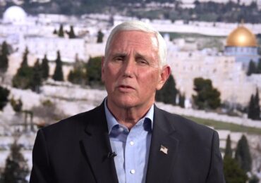 Mike Pence calls for 'new US leadership' and support for Israel until Hamas is 'destroyed'